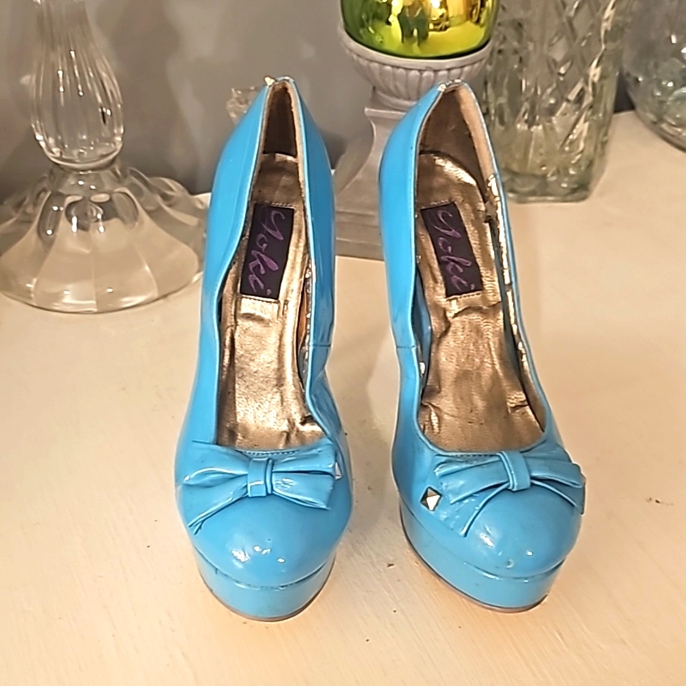 Yoki Light Blue Patent Stilettos w/Bow, Sz 7.5, 4" Heels, 1"Platform, Round Toe